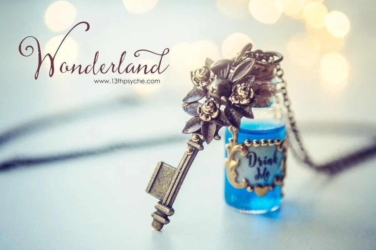 Alice in Wonderland "Drink me" potion bottle necklace