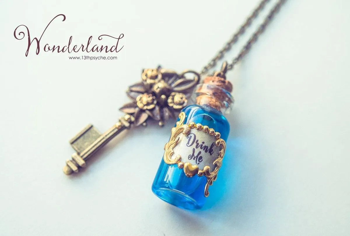 Alice in Wonderland "Drink me" potion bottle necklace