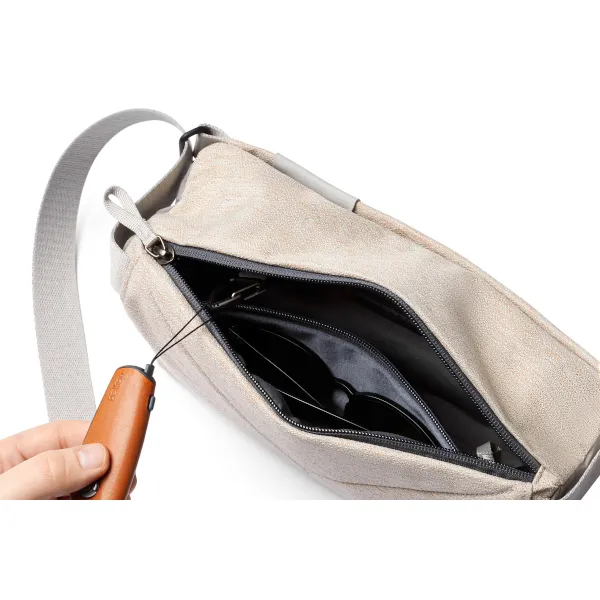 Bellroy Sling Bag Mini 4L (saltbush)