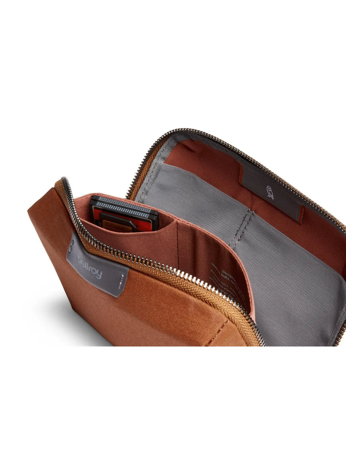 Bellroy Tech Kit Compact Bronze