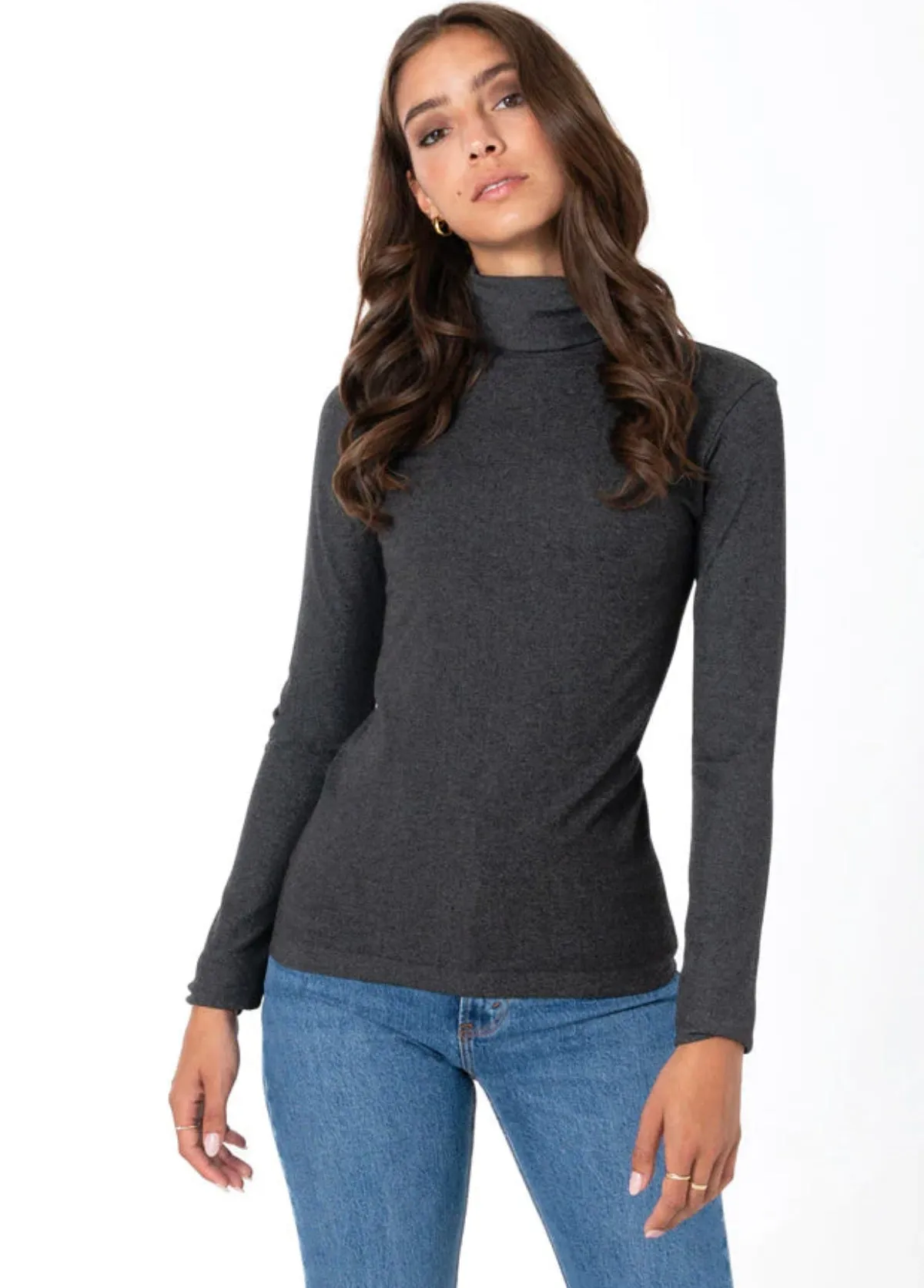 C'EST MOI BAMBOO SHORT TURTLE NECK