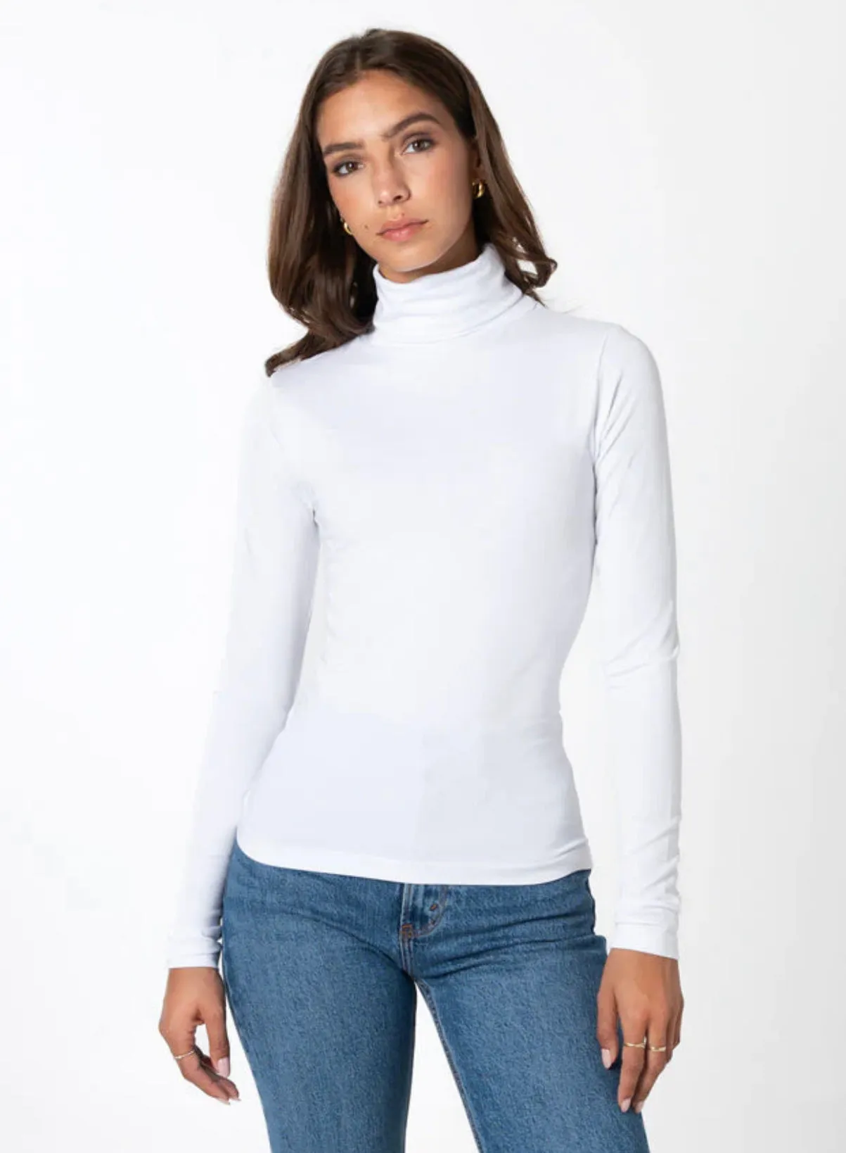 C'EST MOI BAMBOO SHORT TURTLE NECK