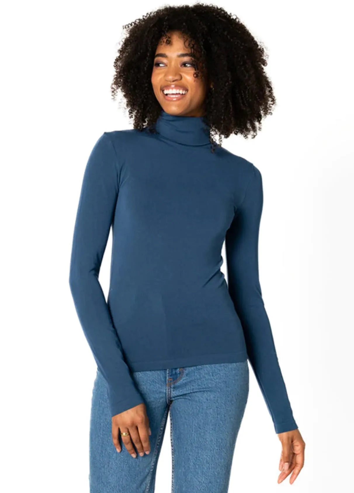 C'EST MOI BAMBOO SHORT TURTLE NECK