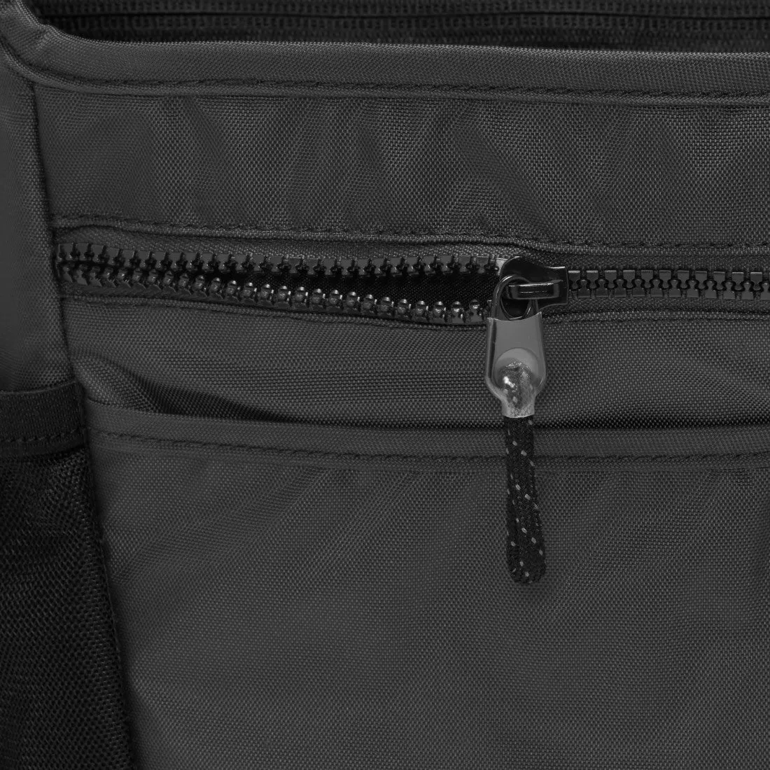 Essentials Messenger Cross Bag