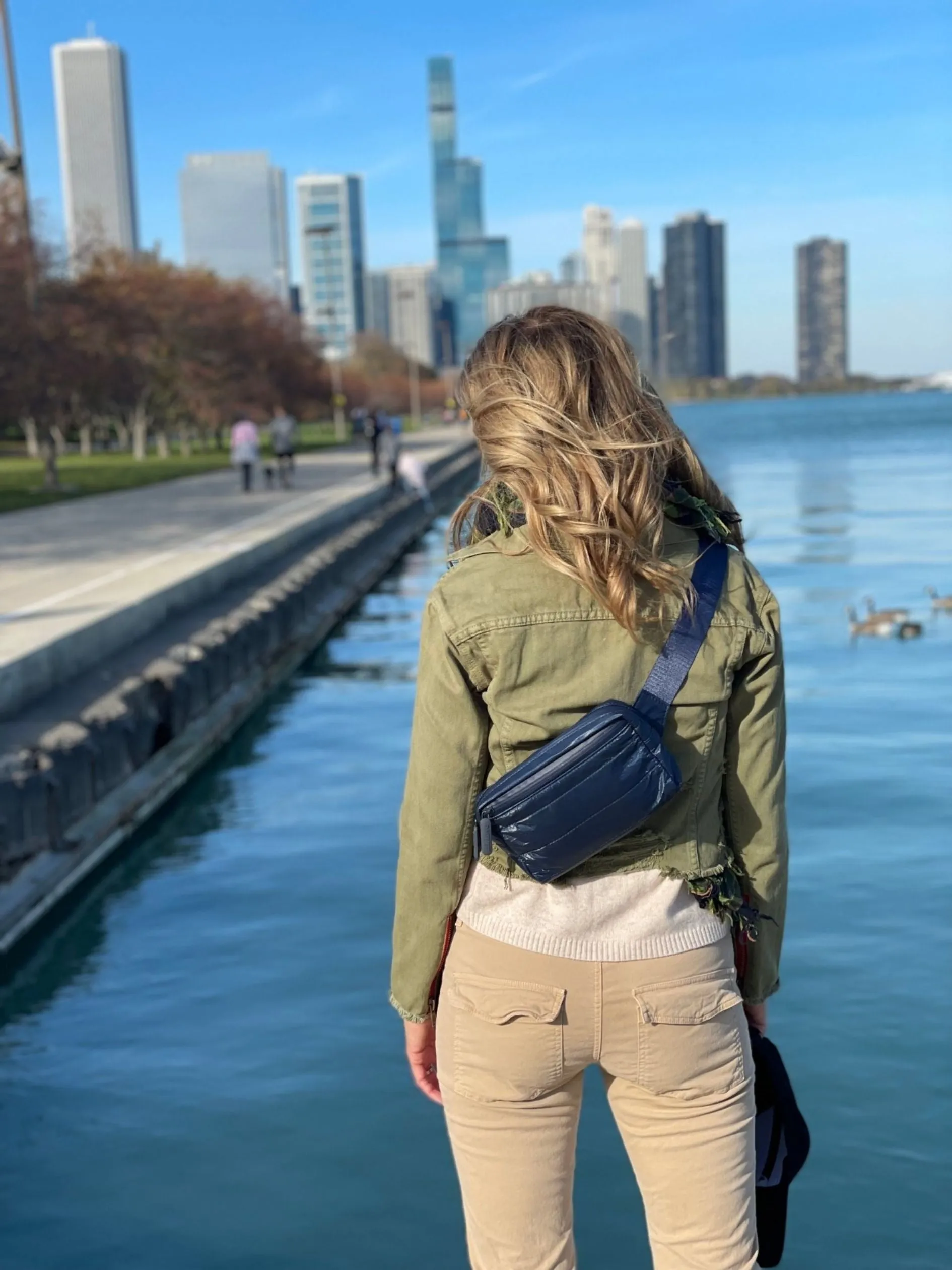 Puffer Fanny Pack in Shimmer Navy Blue