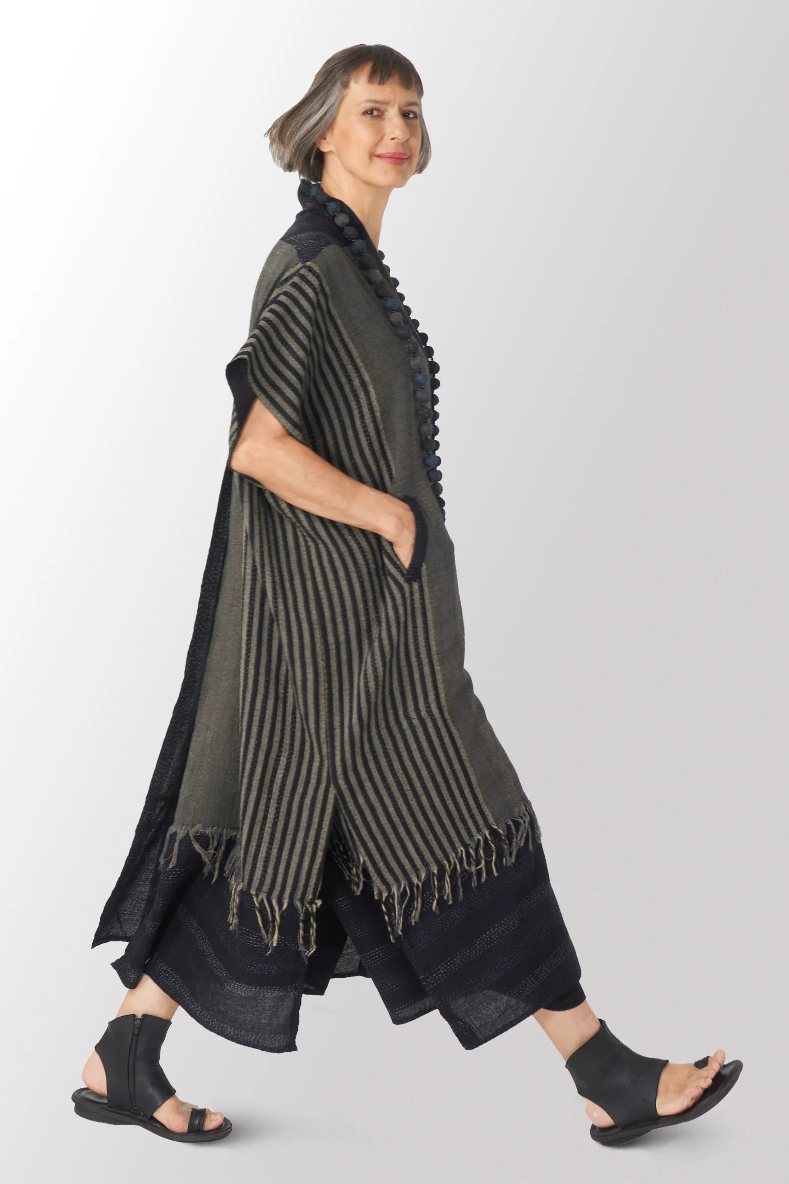 WOVEN HANDLOOM COTTON KANTHA WIDE LEG LANTERN PANT - wc2646-blk -