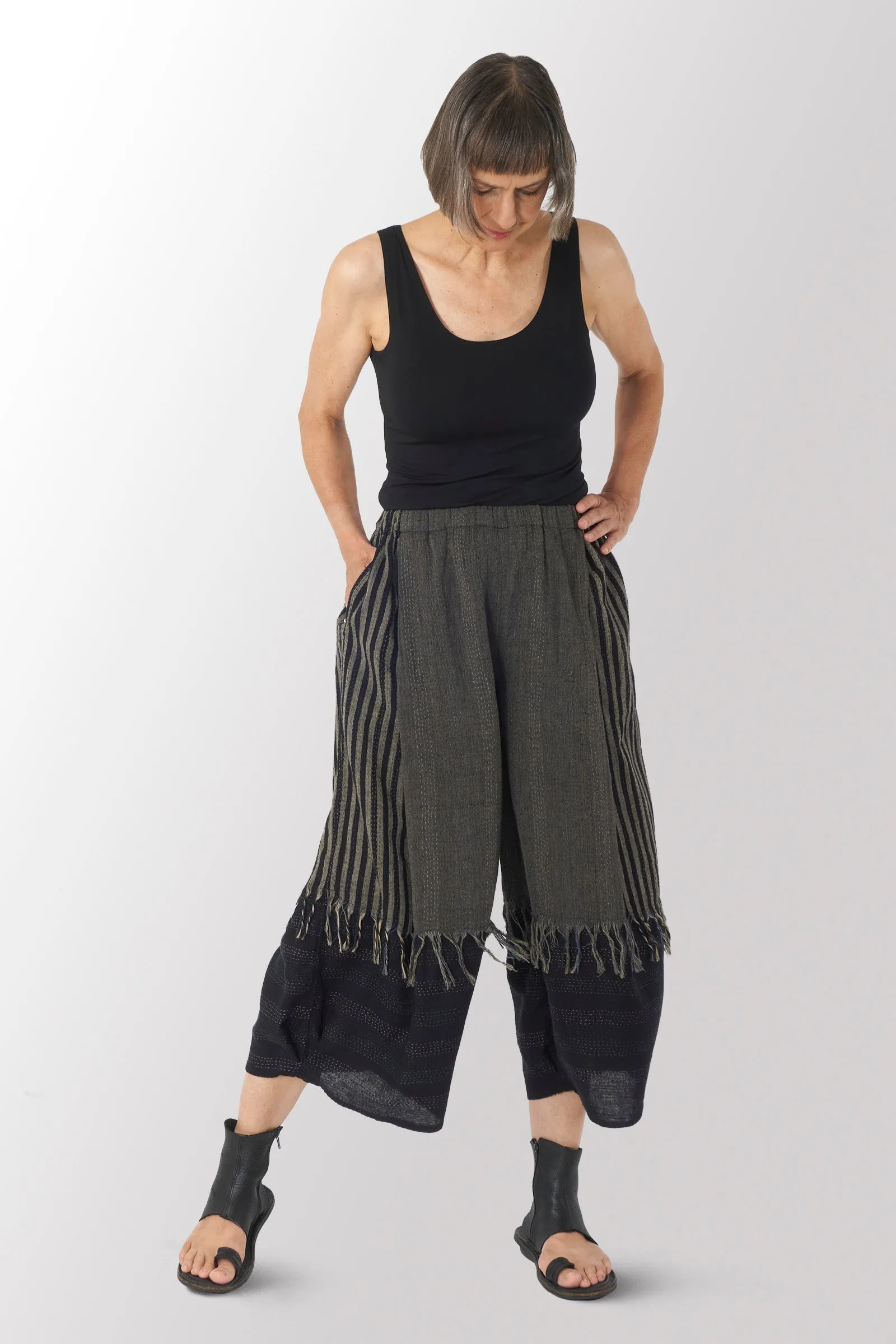 WOVEN HANDLOOM COTTON KANTHA WIDE LEG LANTERN PANT - wc2646-blk -